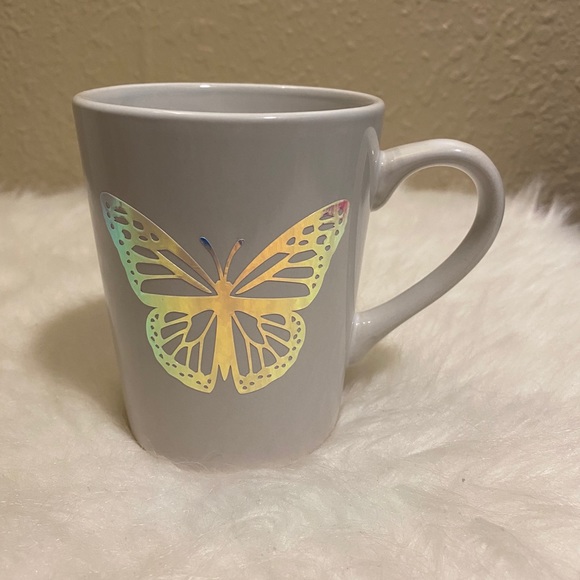 Other - 4 for $10🌻 Holographic Butterfly Mug🦋
